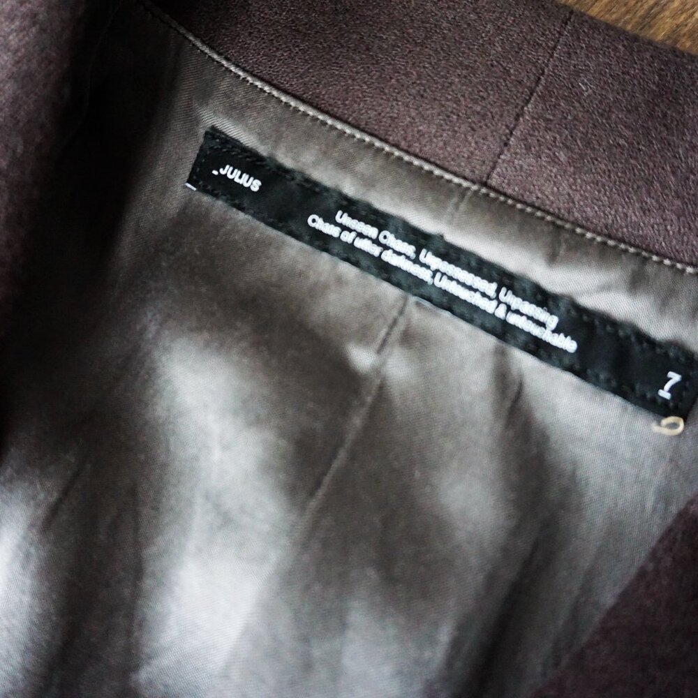 BNWT AW21 JULIUS "RESILIENCE" HIGN NECK COAT 4 - Picture 9 of 11